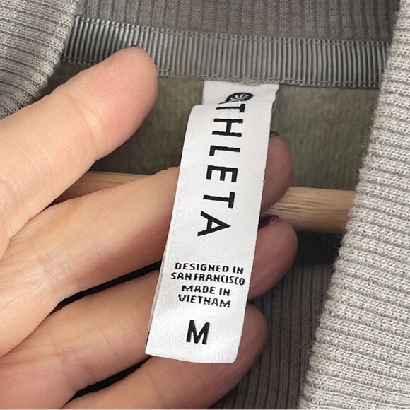 Athleta Cozy Karma Side Zip Funnel Neck  Sweatshirt Sz M Gently Loved - Picture 4 of 10